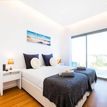 Townhouse In Albufeira With Sea Beach Albufeira
